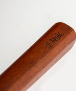 Japandi Ontviltingskam 8 Black dog comb with wooden handle