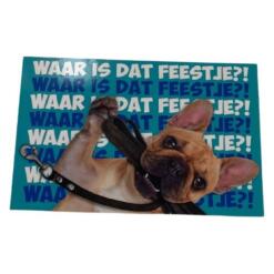 Hondenkaart A5 met Franse bulldog die zijn riem vasthoudt en de tekst Waar is dat feestje?!