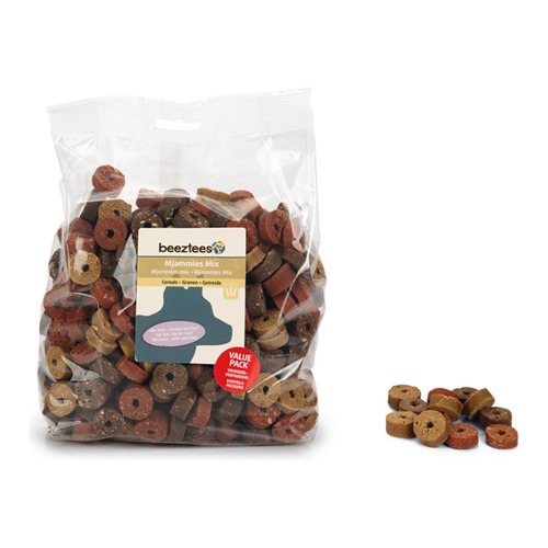 Beeztees Mjammies Mix hondensnacks 1250 gram 3 Voordeelverpakking Beeztees Mjammies Mix hondensnacks van 1250 gram met een hoopje losse snacks ernaast