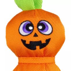 KONG Wubba Jack-o-Lantern L: Halloween hondenspeelgoed 7 Close up van het geborduurde pompoengezicht op de versterkte ballistische stof