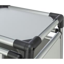 Autobench Aluminium TRIXIE, S tot XL 21 Detail van de stevige aluminium framehoek bovenaan de autobench